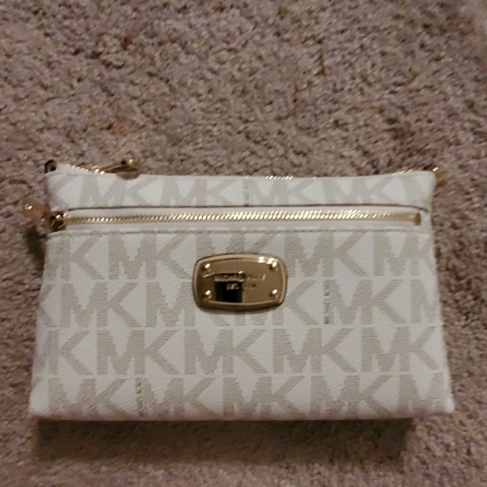 Wallet/ wristlet
